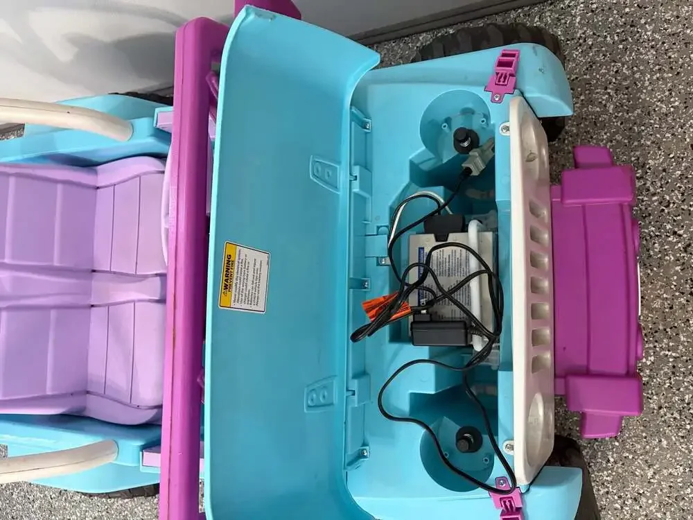Fisher-Price Power Wheels Disney Frozen Jeep Wrangler Ride-On Toy